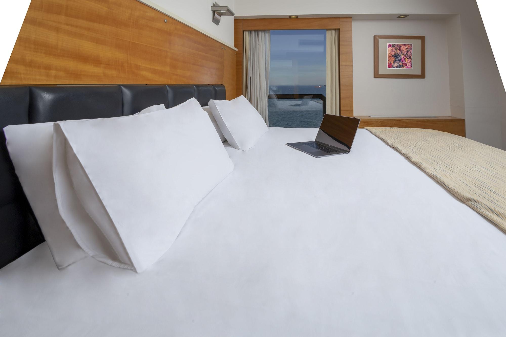 Best Western Plus Hotel Konak Izmir Exterior photo
