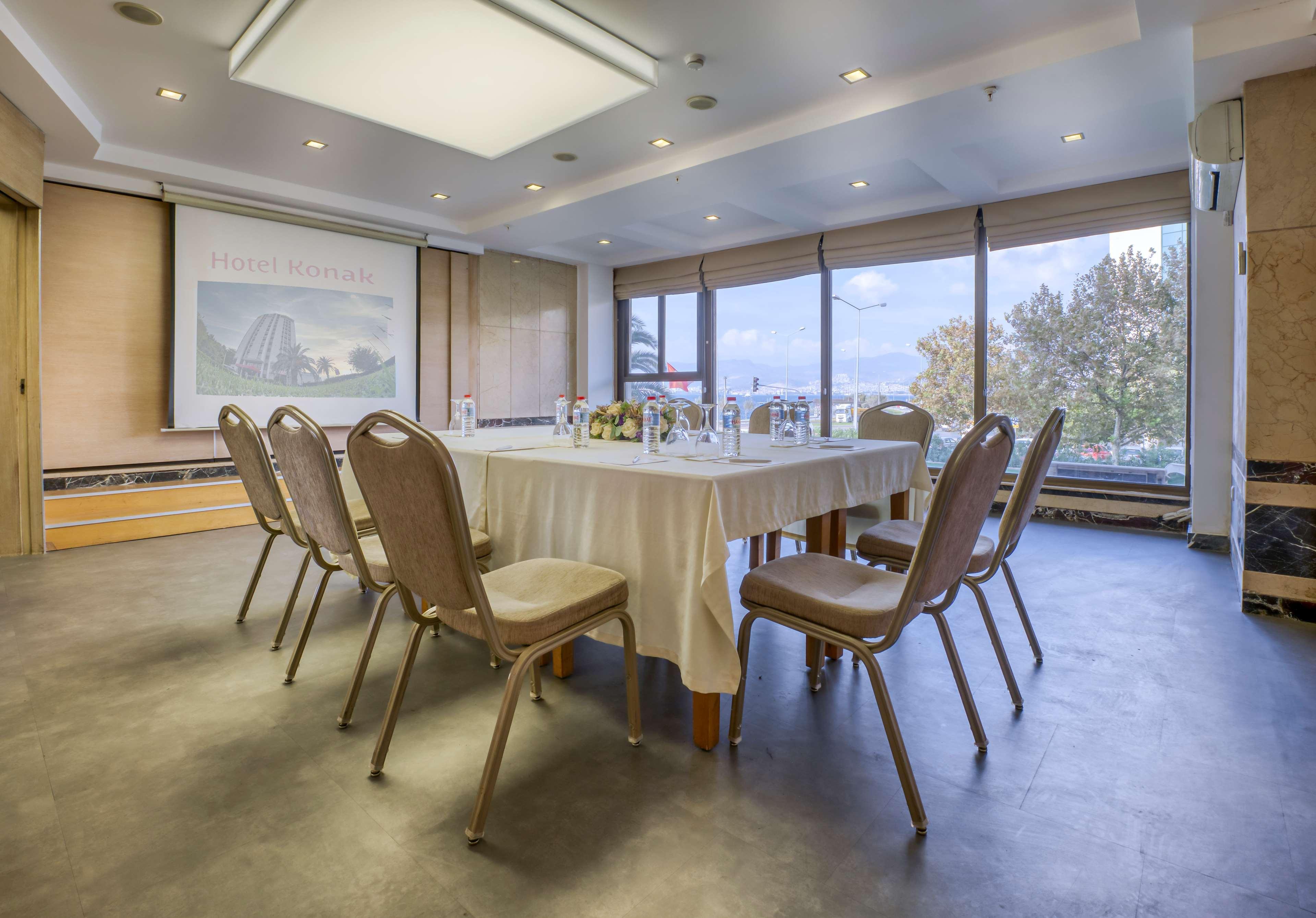 Best Western Plus Hotel Konak Izmir Exterior photo