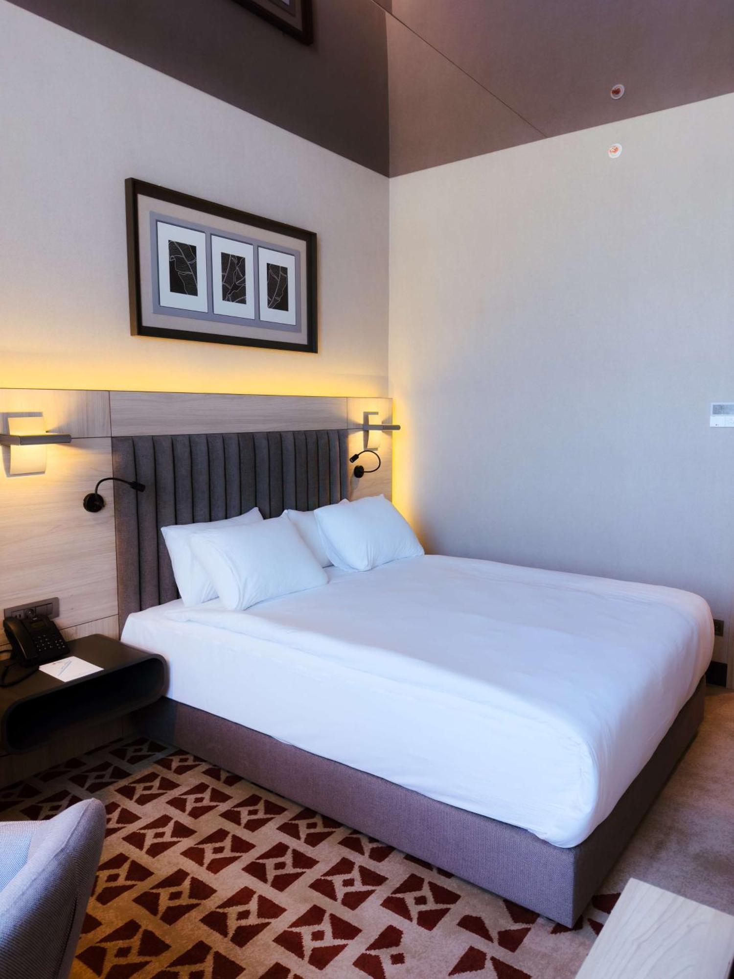 Best Western Plus Hotel Konak Izmir Exterior photo